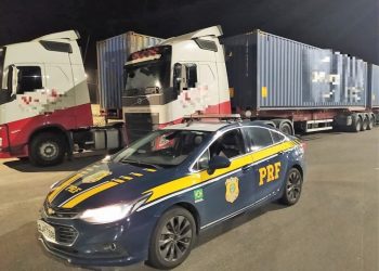 Araranguá: Rodotrens com 18,4 mil quilos de excesso de carga são abordados pela PRF