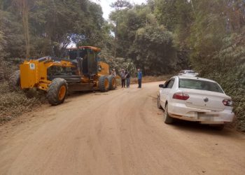 Orleans: colisão entre carro e moto niveladora deixa duas pessoas feridas