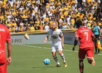 Criciúma evita euforia com início de temporada para não desviar o foco na Série B