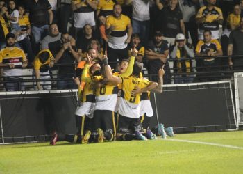 Brasileirão: Criciúma vence o Avaí e se mantém invicto na Série B