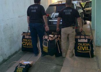 Laguna: Polícia Civil prende mulher acusada de aplicar mais de R$ 40 mil em golpes na cidade