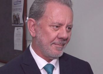 Diretor de presídio é afastado por suspeita de regalia a Joares Ponticelli