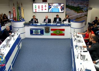 Câmaras aprovam abertura de investigações sobre operação Mensageiro