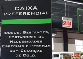 Procon de Tubarão orienta supermercados sobre atendimento prioritário
