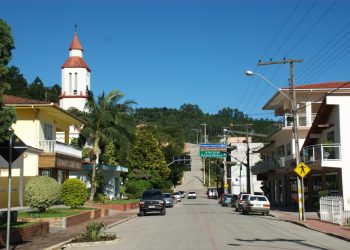 Santa Rosa de Lima: servidora tem R$ 100 mil em bens bloqueados por suspeita de desvio