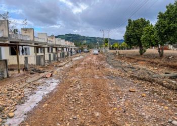 Cerca de 4,5 mil pessoas foram impactadas pela chuva em Praia Grande
