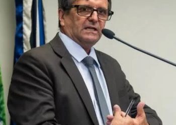 Turbulência política em Tubarão provoca volta de vereadores licenciados à Câmara