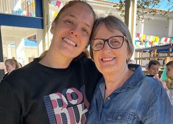 Jogadora do Santos, Ketlen e incentivadora se reencontram