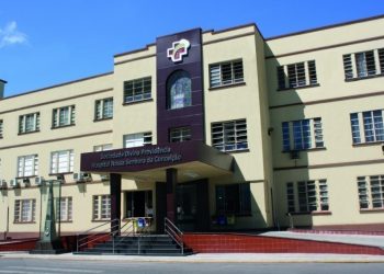 Hospital de Tubarão emite alerta sobre lotação