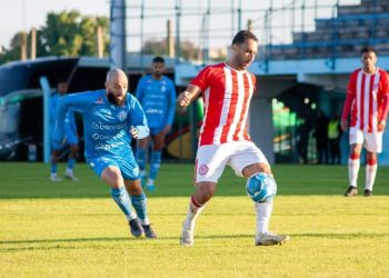 Hercílio Luz abre 5 a 1, deixa Novo Hamburgo empatar, mas garante liderança na D