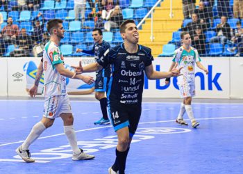 Tubarão Futsal vence o Umuarama, chega a sete jogos sem perder e segue bem na Liga Nacional