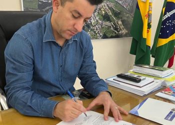 Beto sanciona lei que autoriza repasse à Associação Universitária Braçonortense