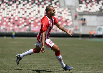 Hercílio Luz vence fora de casa e conquista primeira vitória na Copa SC