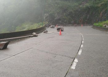 SC-390: queda de barreira é registrada na Serra do Rio do Rastro