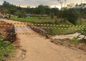 Chuvas voltam a causar interdições e deixam comunidade de Gravatal isolada