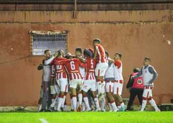 Hercílio Luz vence Barra em casa e reassume a liderança da Copa Santa Catarina