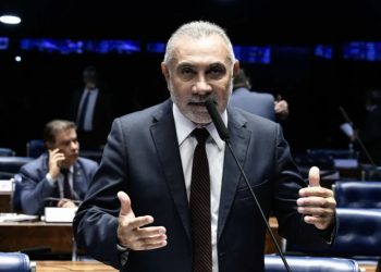 Ex-senador é preso acusado de mandar matar mãe da própria filha