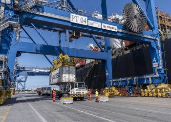 Portos de SC repetem crescimento acima da média nacional na movimentação de cargas