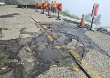 Vistoria registra imagens de deslizamentos na Serra do Rio do Rastro que segue interditada