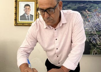 Câmara de Imbituba vai decidir sobre cassação de prefeito e vice nesta terça-feira