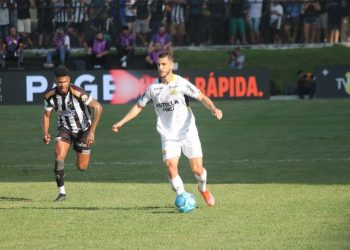 De olho no 2º lugar, Criciúma recebe o rebaixado ABC