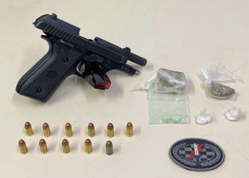 Casal é preso após ser abordado com arma de fogo e drogas em Balneário Rincão