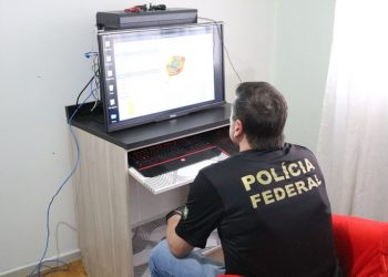 Polícia Federal prende homem com material pornográfico infantojuvenil