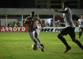 Hercílio Luz empata em casa com o Joinville