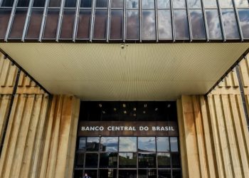 Mercado eleva para 1,68% projeção de expansão da economia em 2024