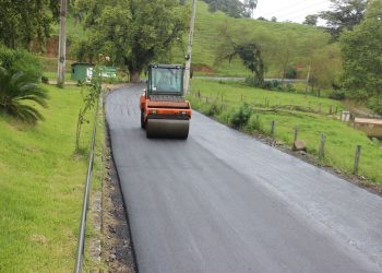 Pavimentação asfáltica já é realidade na comunidade de Rio Pinheiros