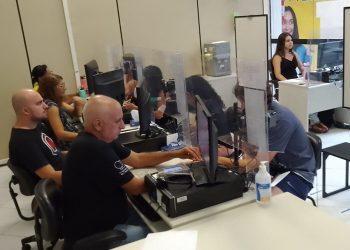 Eleições 2024: eleitores jovens buscam por título na região