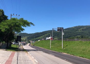 Vereadores de Pescaria Brava repudiam mudança nas margens da BR-101