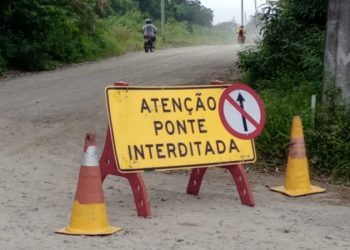 Ponte de madeira é interditada entre Tubarão e Laguna