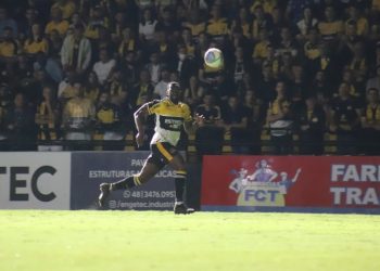 Saída de Kayzer abre espaço para Bolasie ser titular no Tigre