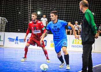 Tubarão Futsal sofre a quinta derrota seguida