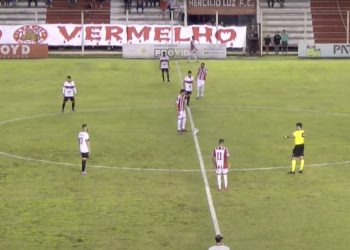 Hercílio Luz empata pela quinta vez na Série D do Brasileiro