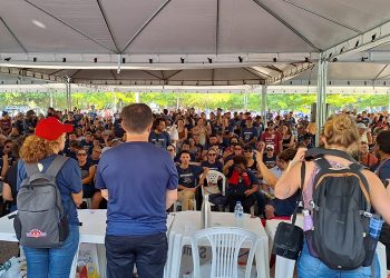 Reunião com professores acaba sem proposta de reajuste