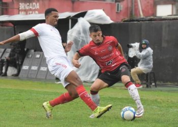 Hercílio Luz conquista a primeira vitória na Série D