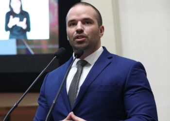 Deputado terá que indenizar Moisés e esposa por fake news