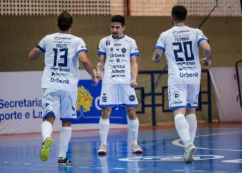 Tubarão Futsal goleia o Brasília fora de casa e sonha com classificação na LNF