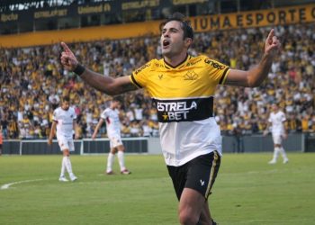 Éder se despede no sábado para assumir função no futebol