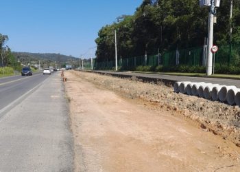 SC-108: vereadores se unem e protocolam PL que obriga desapropriações como condição para o início de obras