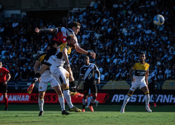 Vasco tem a terceira pior campanha jogando fora de casa