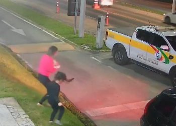Bebê engasgado é salvo por policiais em Gravatal