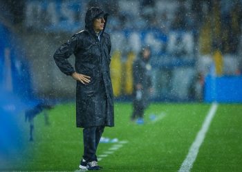 Após Grêmio perder para o Criciúma, Renato Gaúcho fala em erro tático e ameaça sair da equipe