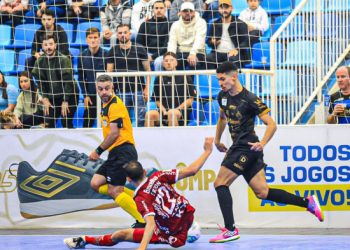 Tubarão Futsal vence o Atlântico de Erechim