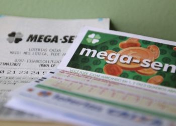Mega-Sena acumula e prêmio sobe para R$ 55 milhões; confira as dezenas sorteadas