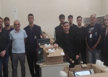 Eleitos serão conhecidos até 21 horas de domingo