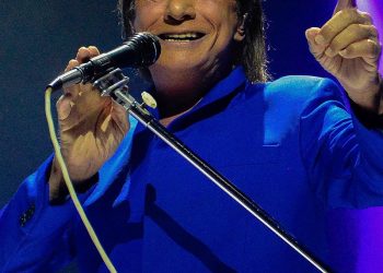 Roberto Carlos grava o 50º especial de fim de ano da Globo com megashow