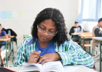 Estão abertas as matrículas de estudantes na rede estadual de ensino